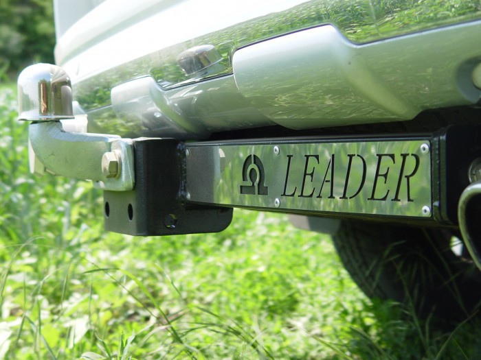Фаркоп Leader Plus T113-F(N) Toyota Land Cruiser Prado 120/150 с нерж пластиной