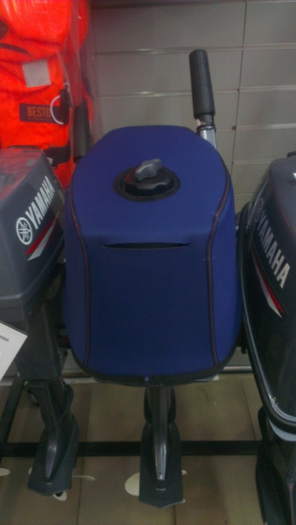 Неопреновый чехол - пыльник колпака (капота) лодочного мотора Yamaha 4 -5